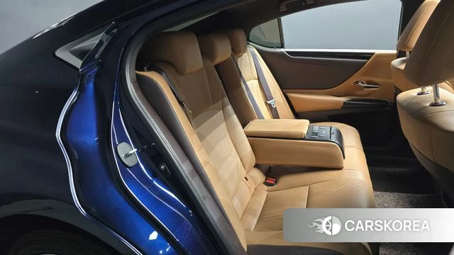 Lexus ES300h 7th generation 2021 Синий из Кореи, фото 2