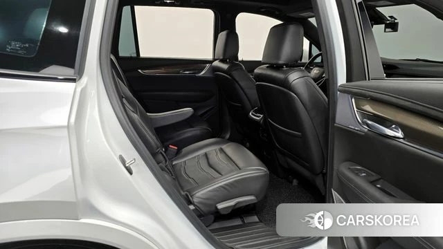 Cadillac XT6 2023 Белый из Кореи, фото 2