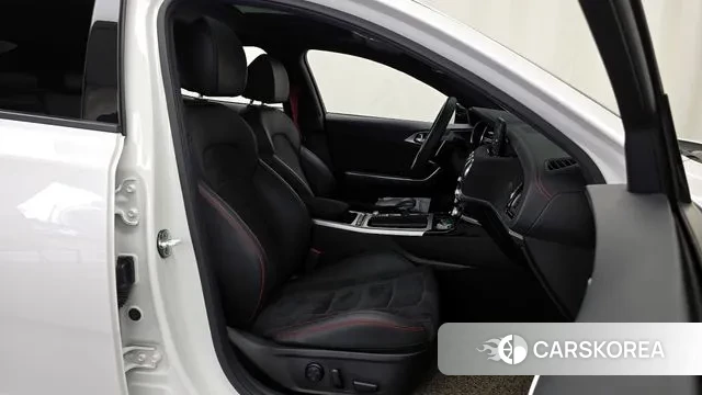 Kia Stinger Meister 2022 Белый из Кореи, фото 2