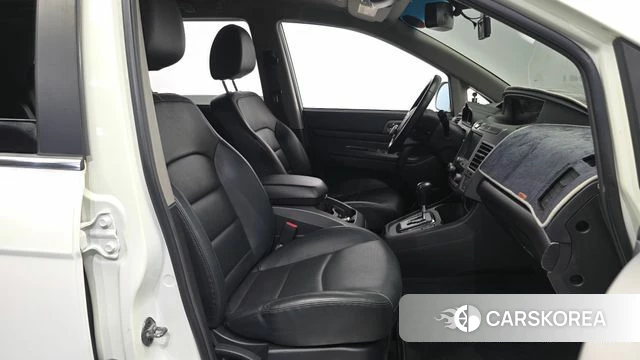 Ssangyong Korando Turismo 2018 Белый из Кореи, фото 2