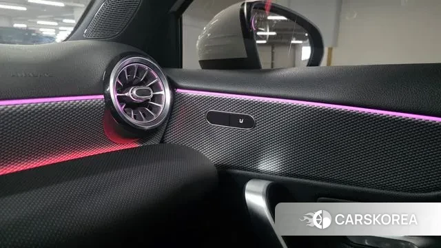 Mercedes-Benz A-Class W177 2020 Белый из Кореи, фото 2