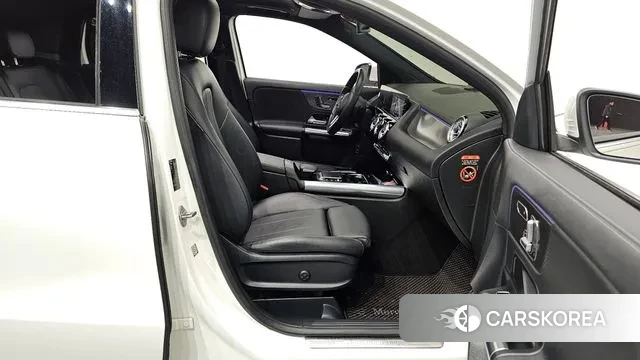 Mercedes-Benz GLA - Class H247 2021 Белый из Кореи, фото 2