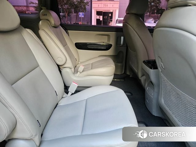 Kia The New Carnival 2019 Черный из Кореи, фото 2