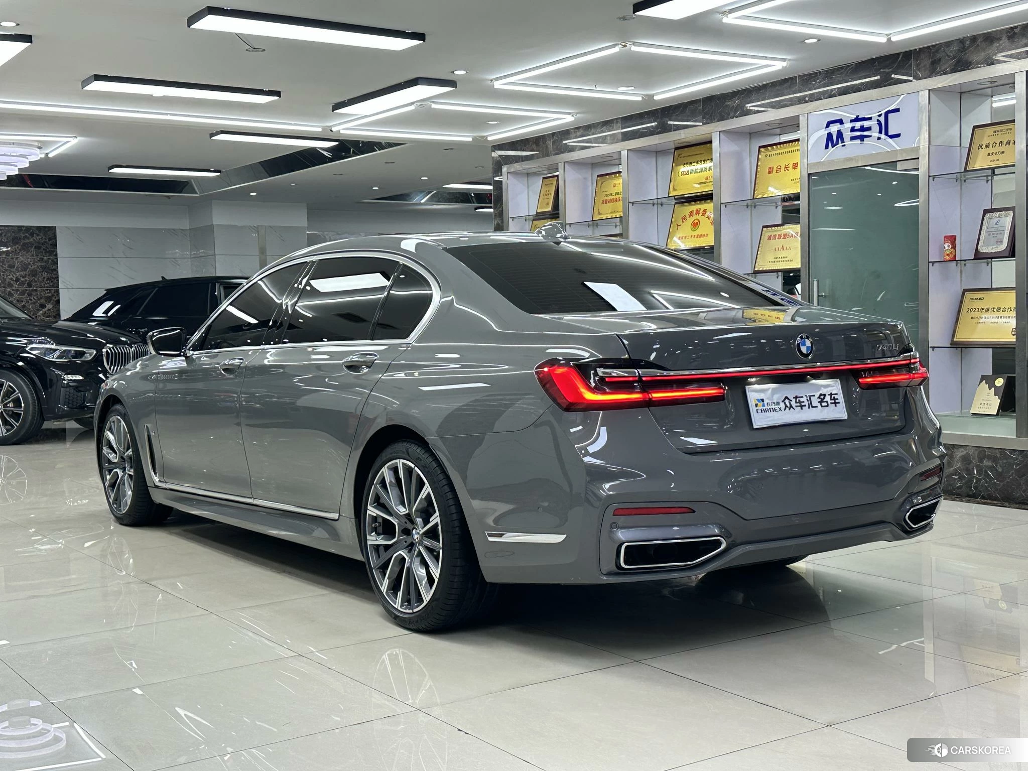 BMW 7 series 2020 Серебристо-серый из Китая, фото 2