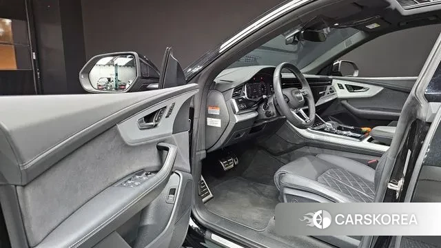 Audi Q8 (4M) 2023 Черный из Кореи, фото 2