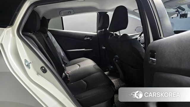 Toyota Prius 4th Generation 2019 Белый из Кореи, фото 2