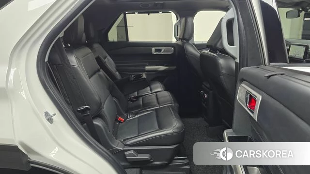 Ford Explorer 6th Generation 2021 Белый из Кореи, фото 2
