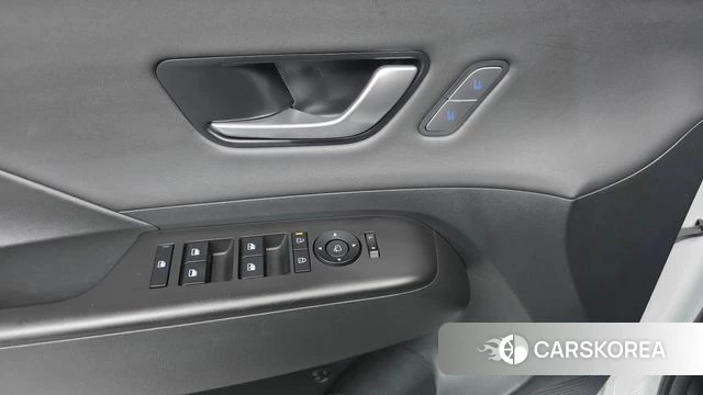 Hyundai Kona (SX2) 2024 Белый из Кореи, фото 2
