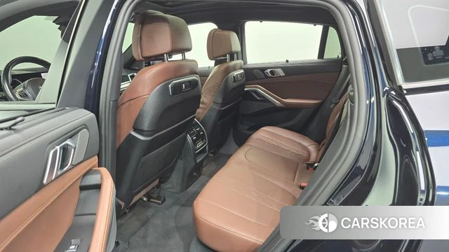 BMW X6 (G06) 2023 Черный из Кореи, фото 2