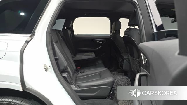 Audi Q7 (4M) 2021 Белый из Кореи, фото 2