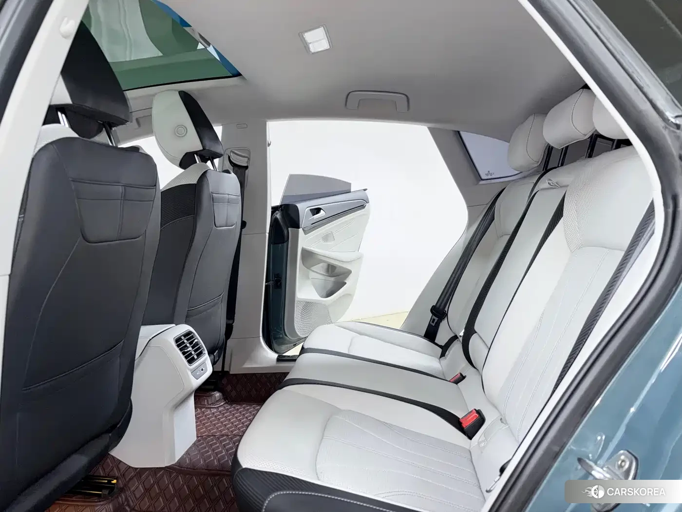 Volkswagen Lamando 2024 Синий из Китая, фото 2