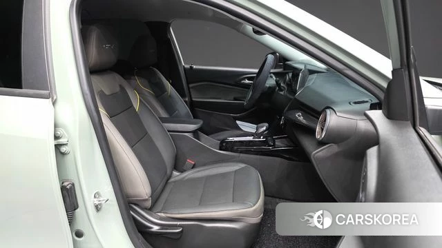 Chevrolet (GM Daewoo) Trax Crossover 2023 Синий нефрит из Кореи, фото 2