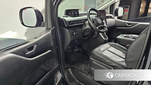 Hyundai Staria 2023 Синий из Кореи, фото 2