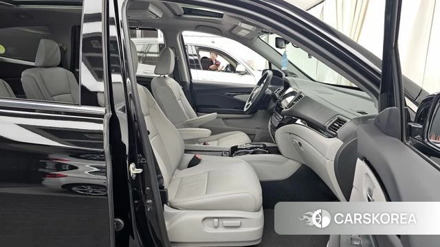 Honda Pilot 3rd generation 2021 Черный из Кореи, фото 2