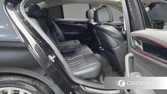 BMW 5 Series (G30) 2021 Черный из Кореи, фото 2