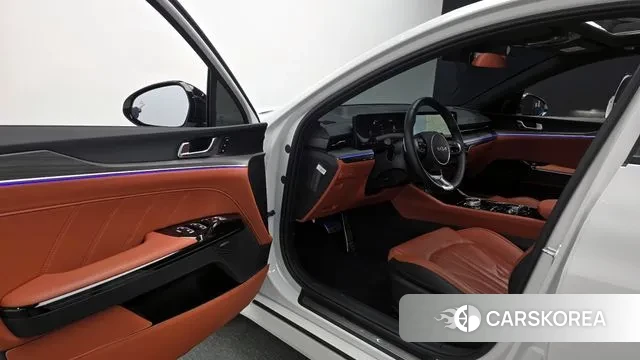 Kia The New K5 Hybrid 3rd generation 2025 Белый из Кореи, фото 2