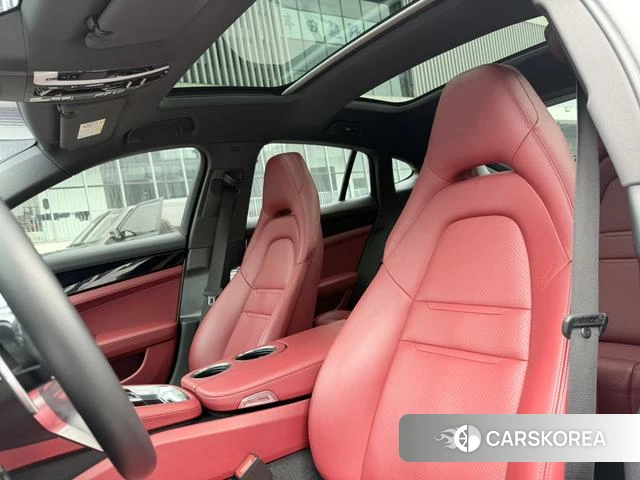 Porsche Panamera 2021 Белый из Китая, фото 2