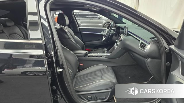 Genesis G70 2019 Черный из Кореи, фото 2