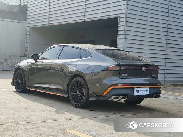 Chang'an UNI-V 2024 Темно-серый из Китая, фото 2
