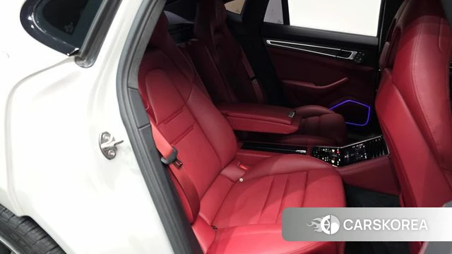 Porsche Panamera (971) 2023 Серебристо-серый из Кореи, фото 2