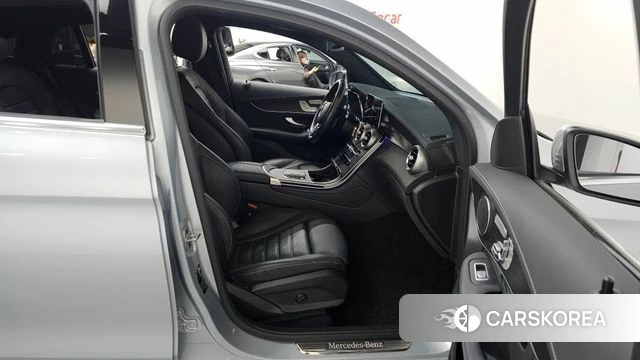 Mercedes-Benz GLC-Class X253 2023 Серебряный из Кореи, фото 2