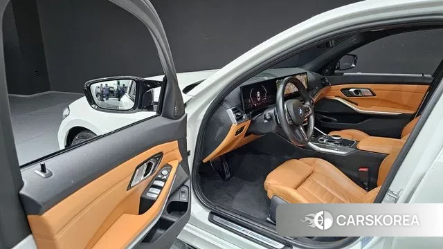 BMW 3 Series (G20) 2023 Белый из Кореи, фото 2