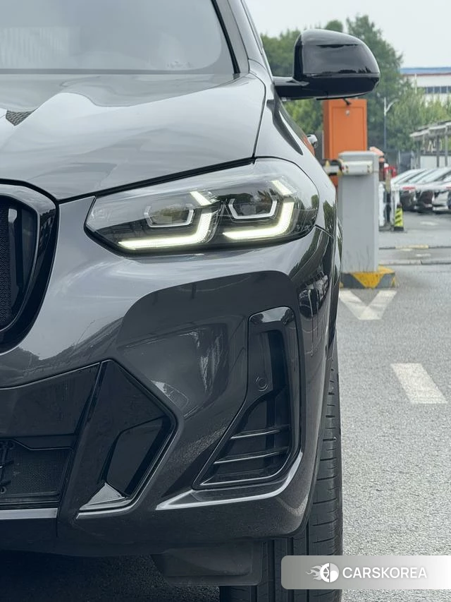 BMW X3 2022 Темно-серый из Китая, фото 2