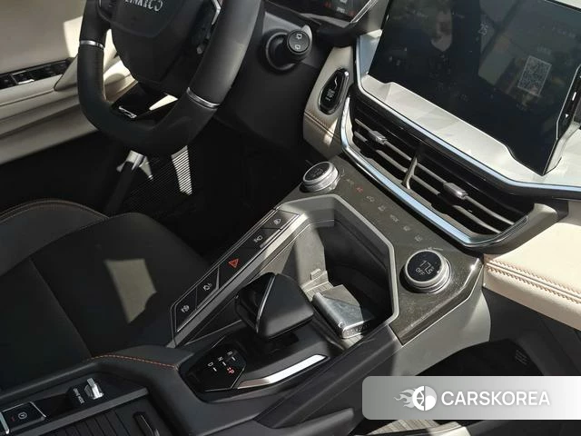 Lynk 06 EM-P 2023 Белый из Китая, фото 2