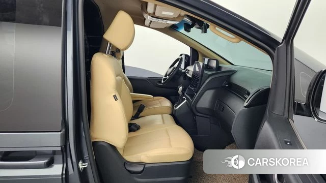 Hyundai Staria 2024 Серый из Кореи, фото 2