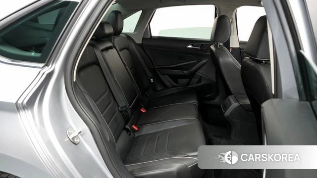 Volkswagen 7th Generation of Jetta 2023 Серый из Кореи, фото 2