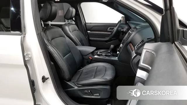 Ford Explorer 2018 Белый из Кореи, фото 2