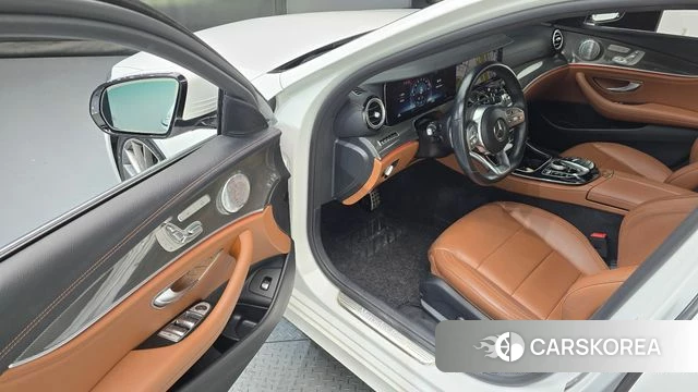 Mercedes-Benz E-Class W213 2020 Белый из Кореи, фото 2