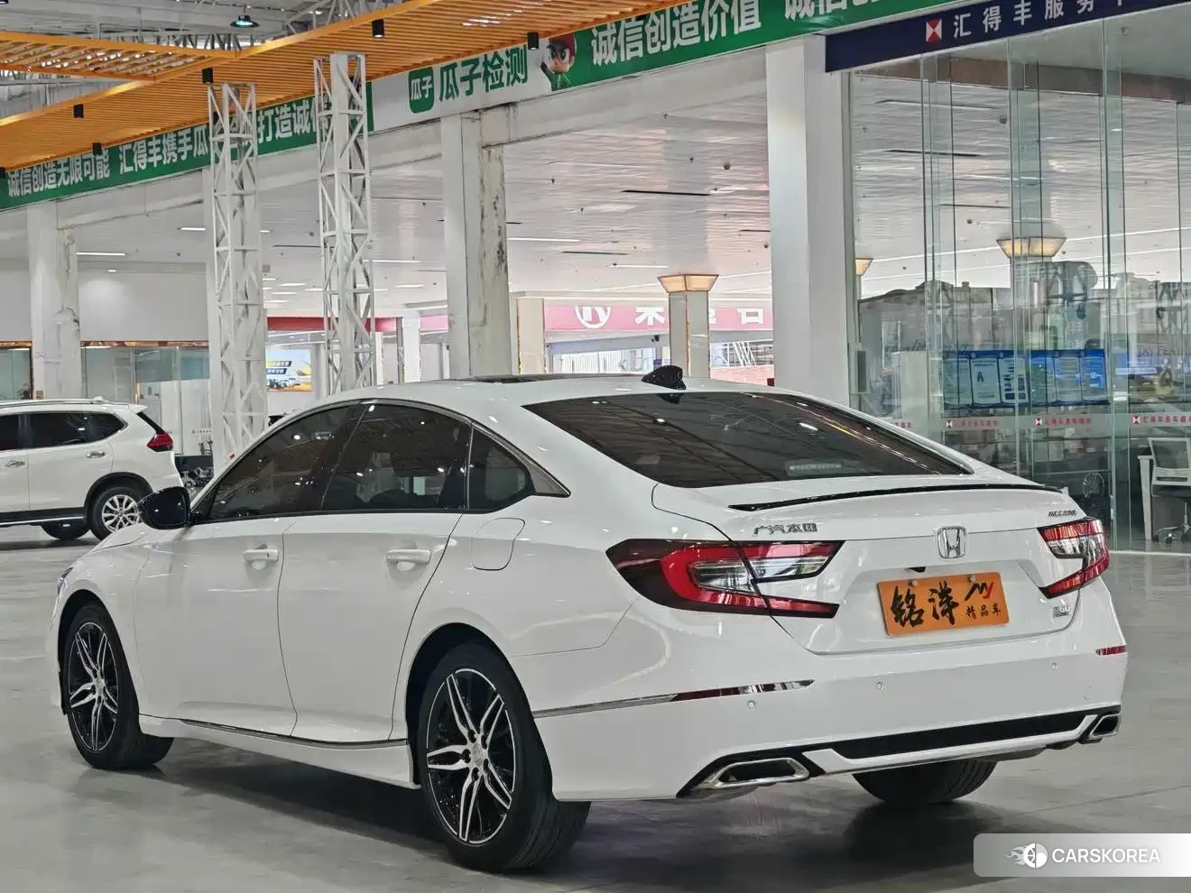 Honda Accord 2023 Белый из Китая, фото 2
