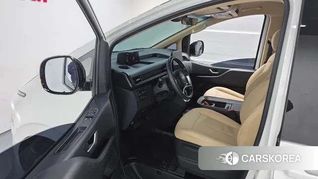 Hyundai Staria 2024 Белый из Кореи, фото 2