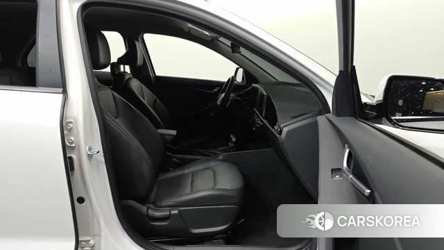 Kia Di Ol Nu Niro 2022 Белый из Кореи, фото 2