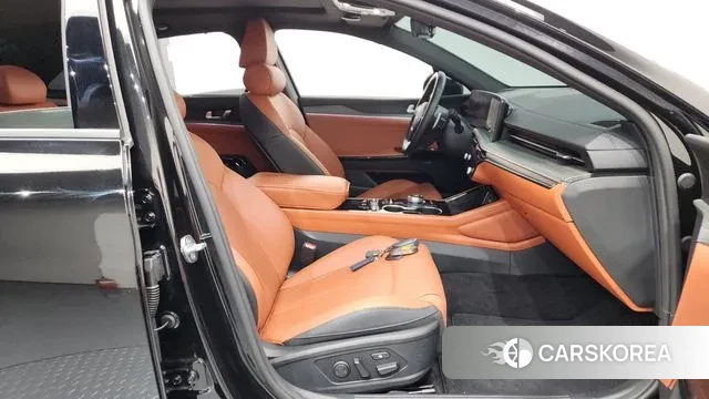 Kia The New K5 3rd generation 2023 Черный из Кореи, фото 2