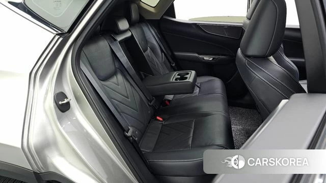 Lexus NX350h Second generation 2025 Серебряный из Кореи, фото 2
