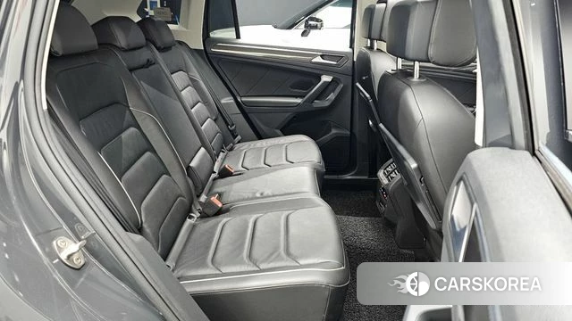 Volkswagen Tiguan second Generation 2020 Черный из Кореи, фото 2