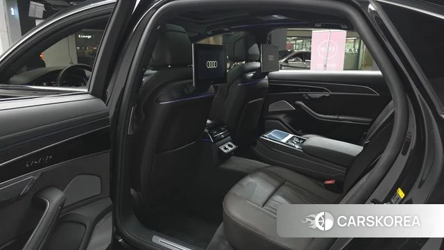 Audi A8 (D5) 2023 Черный из Кореи, фото 2