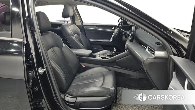 Kia K5 3rd generation 2021 Черный из Кореи, фото 2