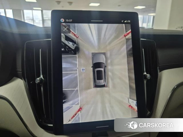 Volvo XC60 second Generation 2025 Белый из Кореи, фото 2