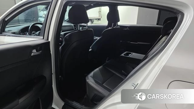 Kia Sportage The Bold 2021 Белый из Кореи, фото 2