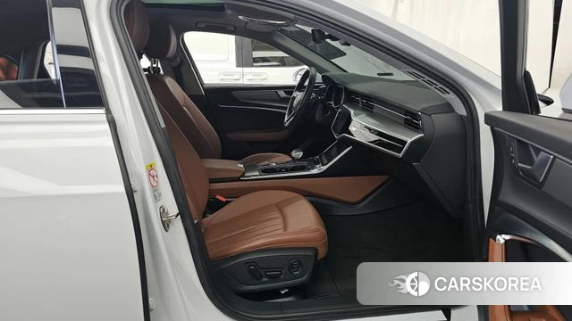 Audi A6 (C8) 2022 Белый из Кореи, фото 2