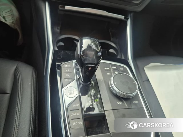 BMW 3 Series (G20) 2019 Белый из Кореи, фото 2