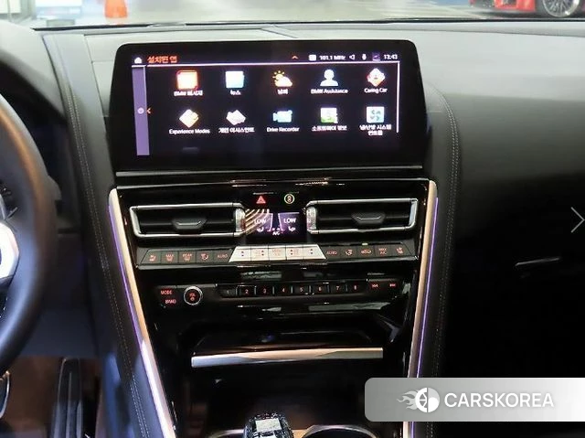 BMW 8 Series (G15) 2023 Черный из Кореи, фото 2