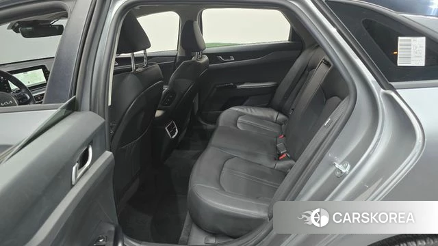 Kia K5 3rd generation 2022 Серебристо-серый из Кореи, фото 2