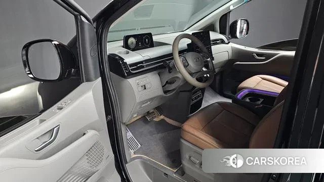 Hyundai Staria 2021 Черный из Кореи, фото 2