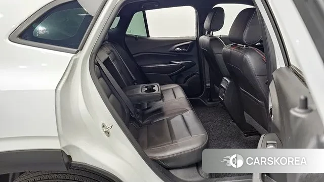 Chevrolet (GM Daewoo) Trax Crossover 2023 Белый из Кореи, фото 2