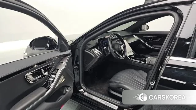 Mercedes-Benz S-Class W223 2023 Черный из Кореи, фото 2