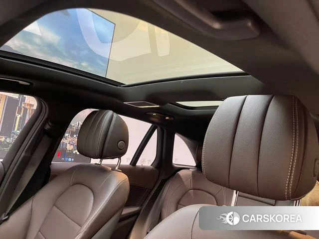 Mercedes-Benz GLC 2021 Черный из Китая, фото 2